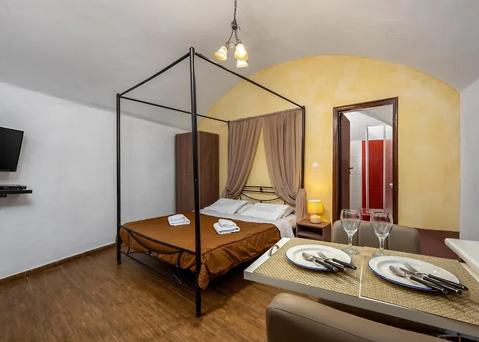 Muses-old Town * Rhodes City