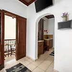 Muses-old Town Apartment