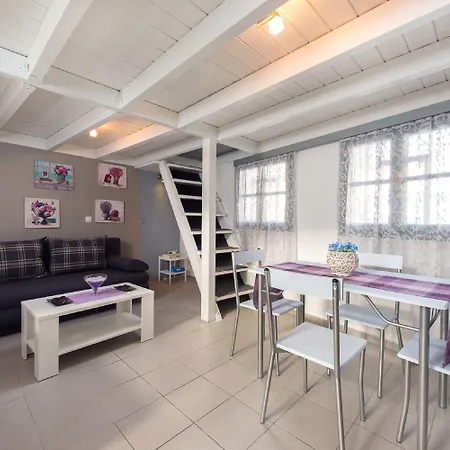 Apartament Muses-old Town *