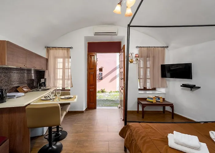 Muses-old Town Apartment *