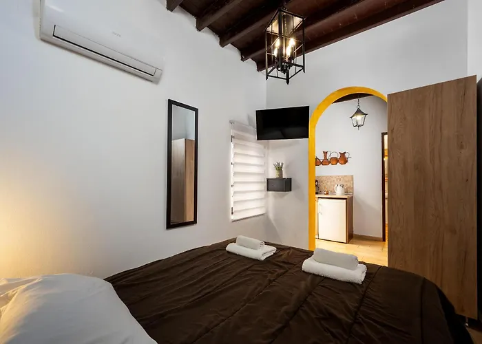 Muses-old Town Apartment